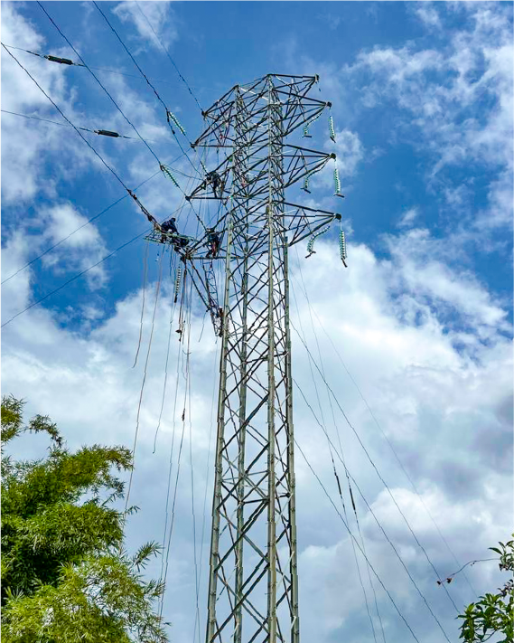 Suministro e instalación de la nueva torre 16 del circuito de 115 kV de la estación Santa Rosa, incluyendo accesorios y obras civiles y eléctricas para su reubicación. (Santander)